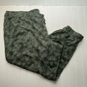 Orvis Camo Green Jogger Pants Women's 2X Casual Outdoor Camping Fishing Hiking